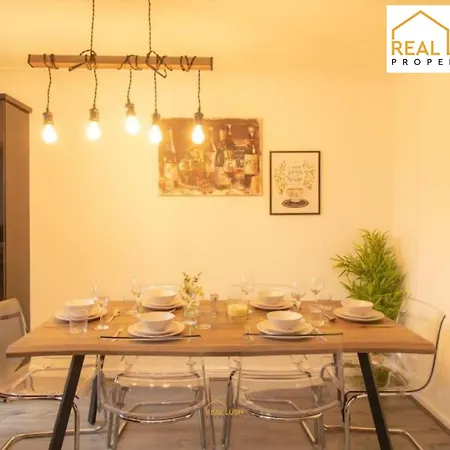 Nec, Hs2, And Airport By Real Lush - Three-bedroom House In Birmingham, *